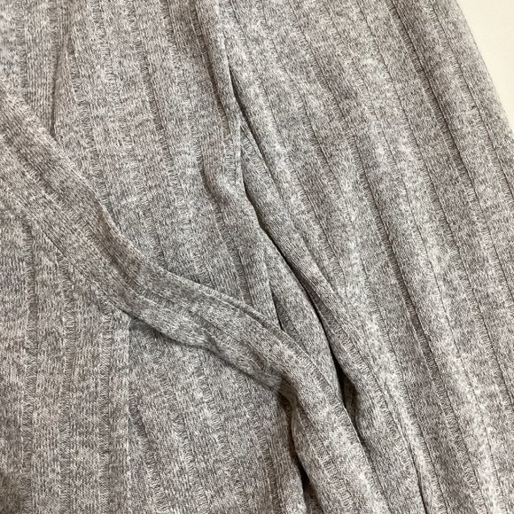 Noisy May Knitted Wrap Shirt with V Neck - Picture 4 of 4